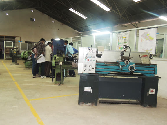 Budge Budge Institute of Technology Kolkata Labs and Equipment's photo 14