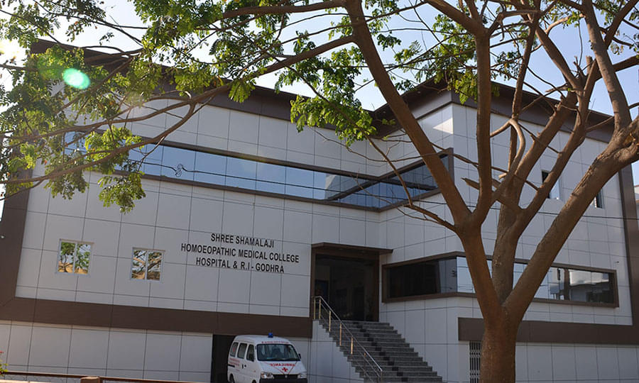 Shree Shamalaji Homeopathic Medical College, Hospital & Research Institute Godhra hostel photo 13