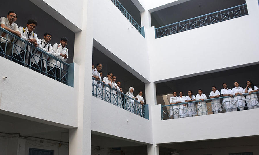 Shree Shamalaji Homeopathic Medical College, Hospital & Research Institute Godhra hostel photo 10