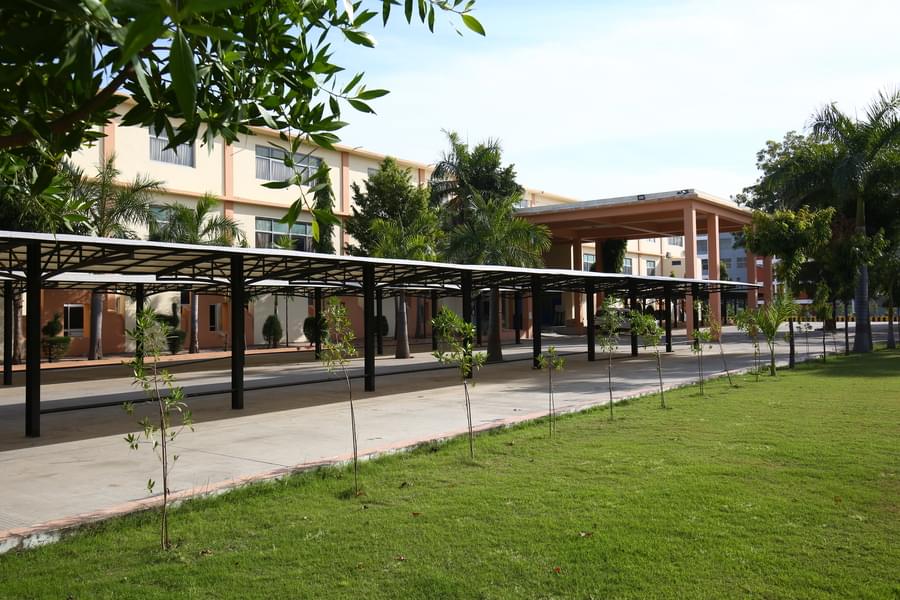 SPU Visnagar Academic Building photo 1