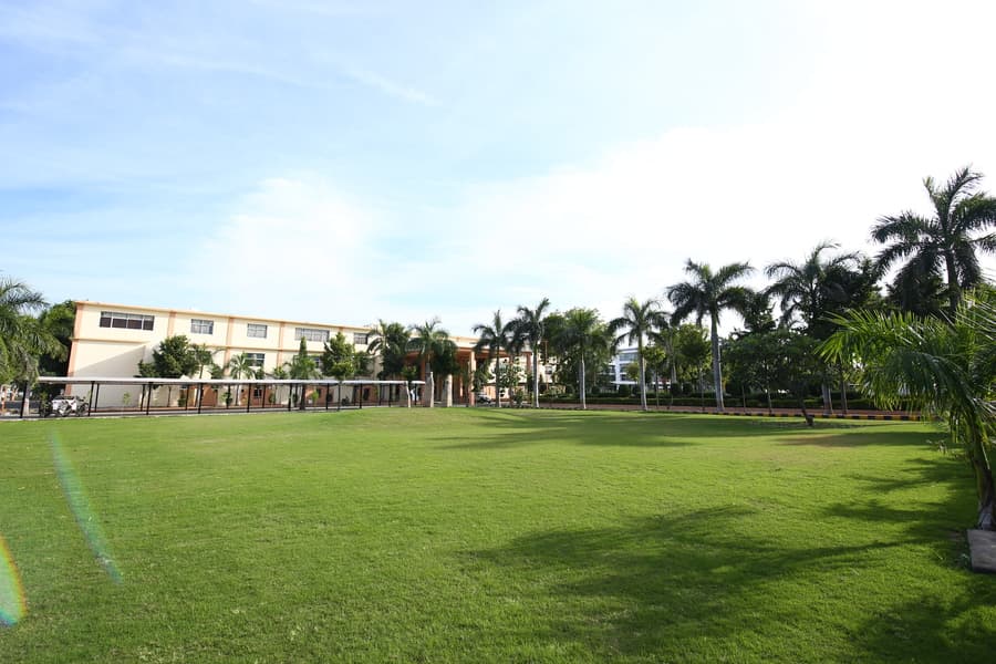 SPU Visnagar Academic Building photo 2