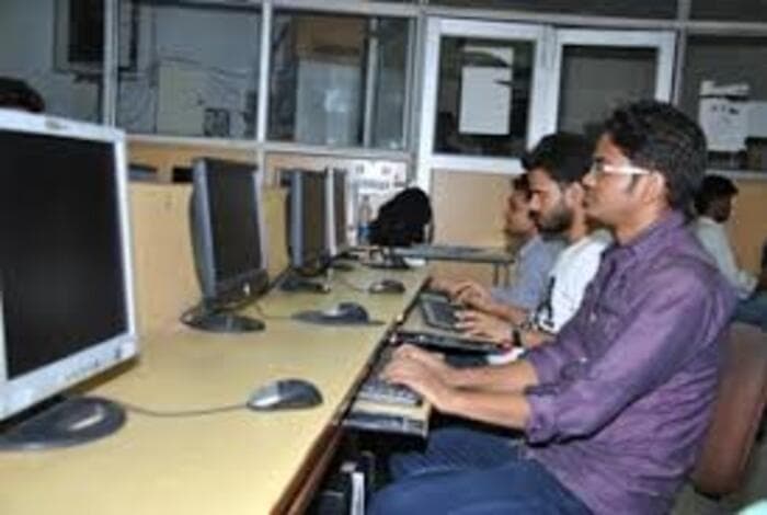 Suvidha College Mehsana Computer Lab photo 1