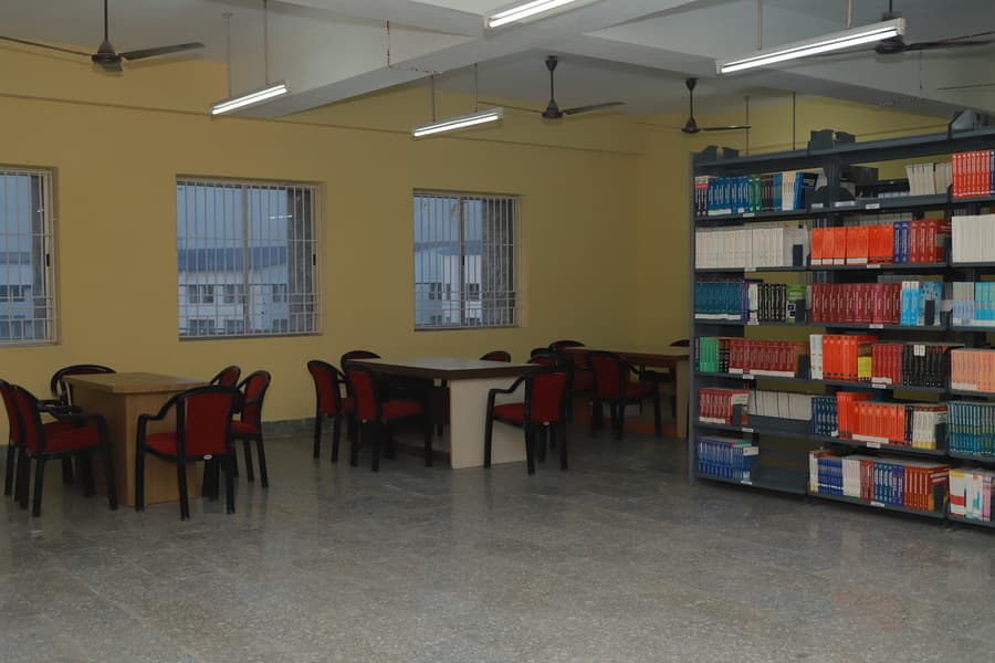 Guru Nanak Institute of Hotel Management Kolkata Library photo 3