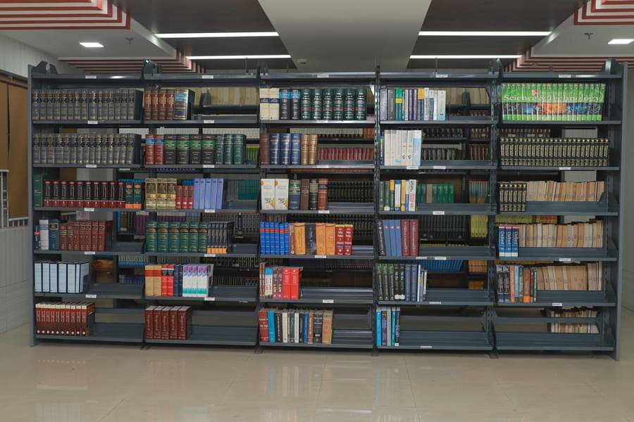 Guru Nanak Institute of Hotel Management Kolkata Library photo 9
