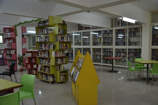 L J Institute of Business Administration Ahmedabad Campus photo 9