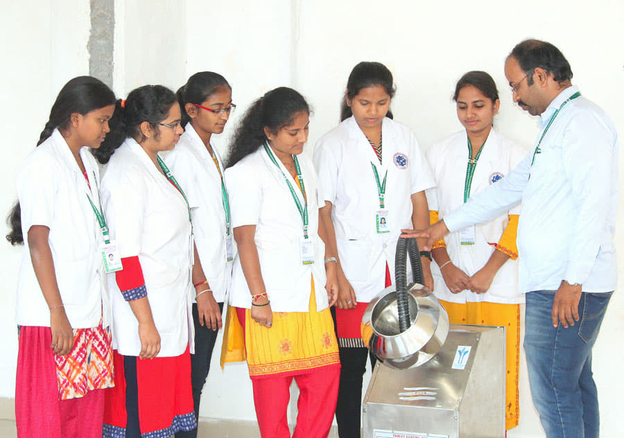 GM Institute of Pharmaceutical Sciences and Research Davanagere Events photo 3