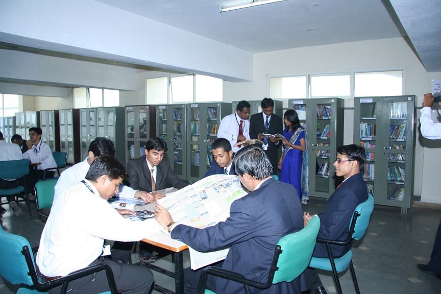 Acropolis Faculty of Management and Research Indore Campus Life photo 8