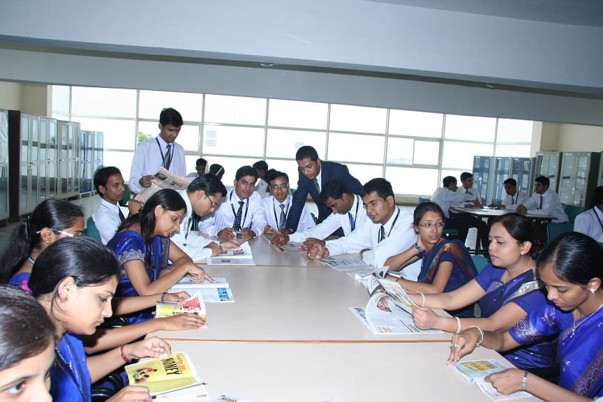 Acropolis Faculty of Management and Research Indore Campus Life photo 6