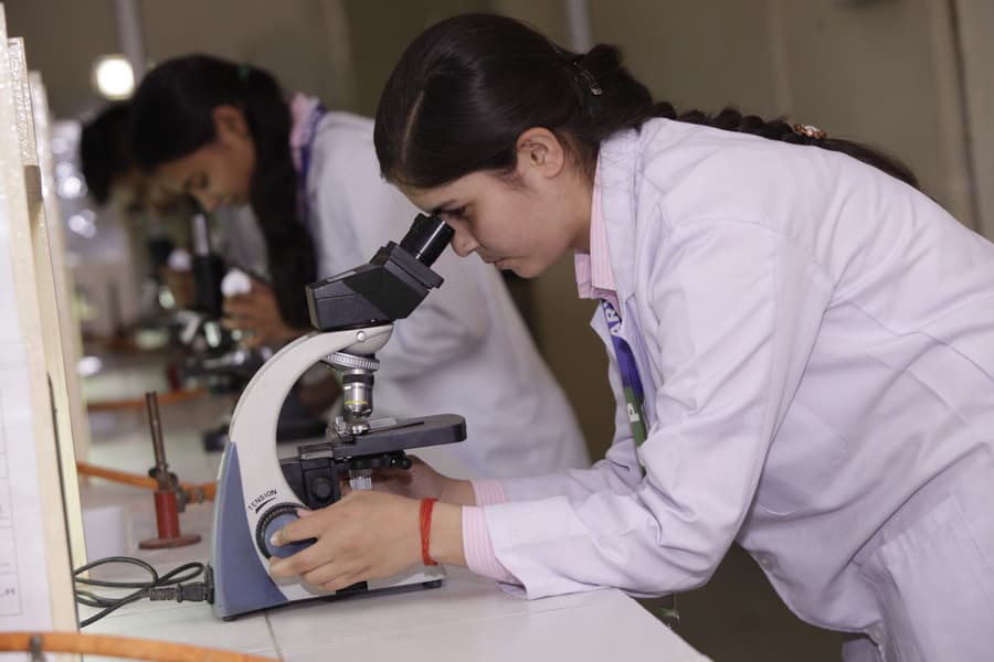 Arya College of Pharmacy Jaipur Lab photo 4