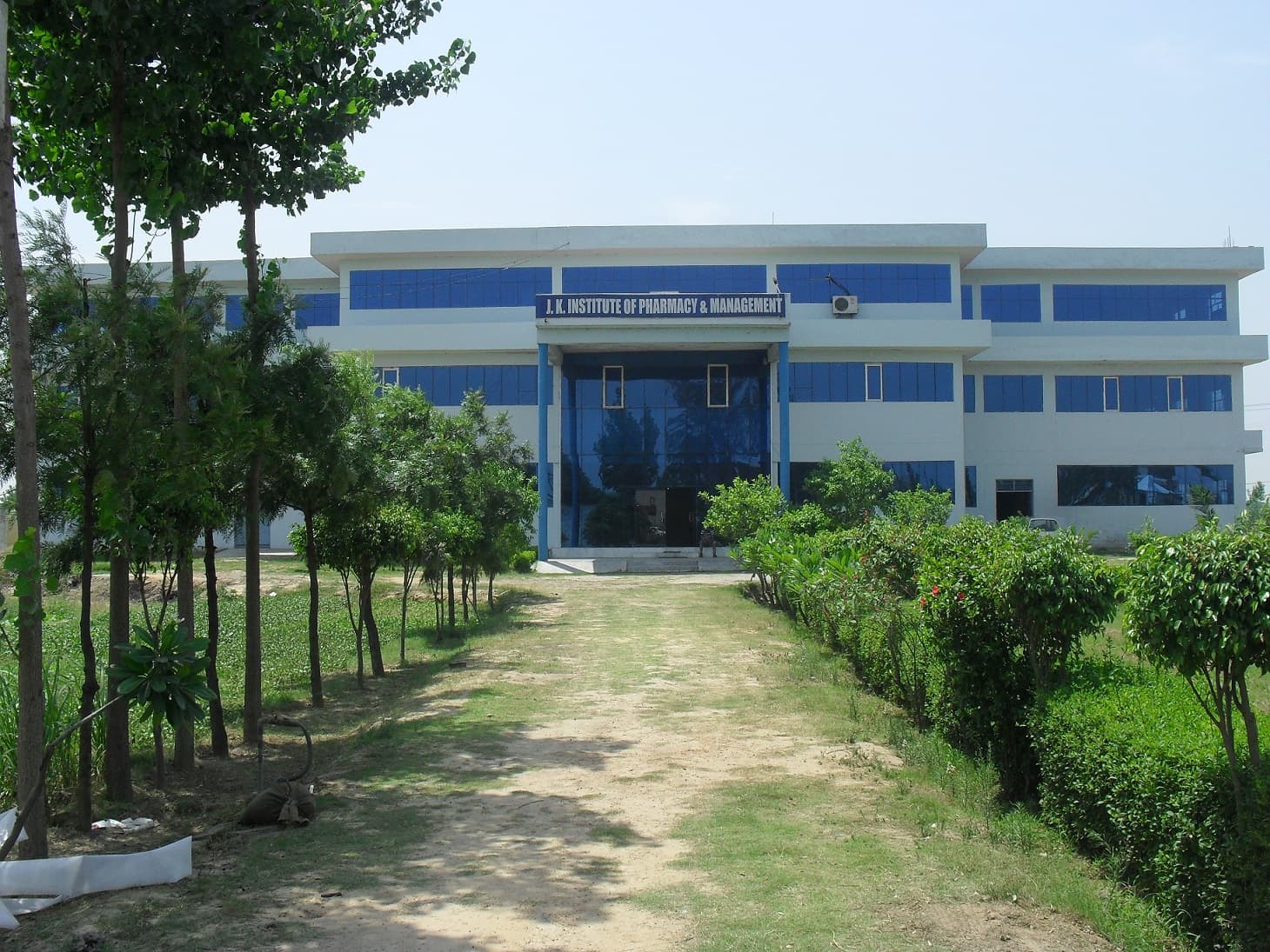 JK Institute of Pharmacy Bulandshahr College Campus photo 6