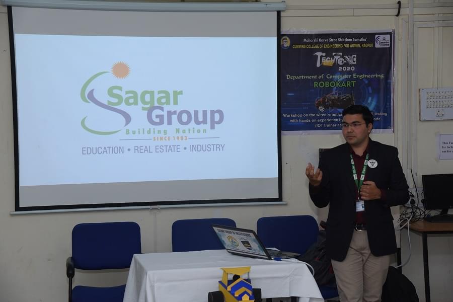 Cummins College Of Engineering For Women Nagpur Technical Event photo 3