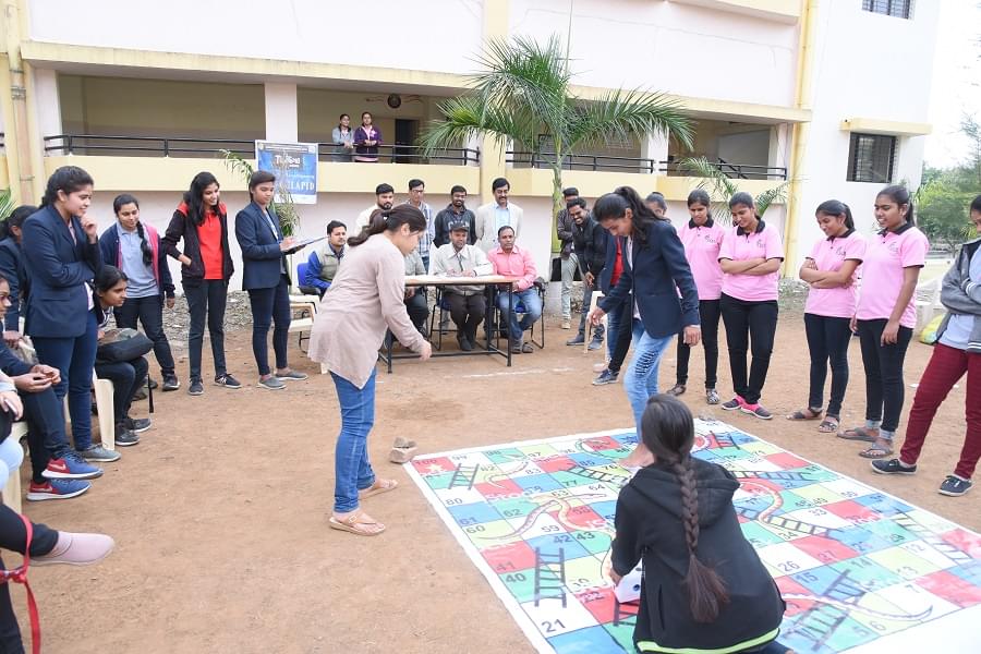 Cummins College Of Engineering For Women Nagpur Technical Event photo 9