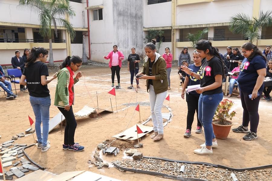 Cummins College Of Engineering For Women Nagpur Technical Event photo 20