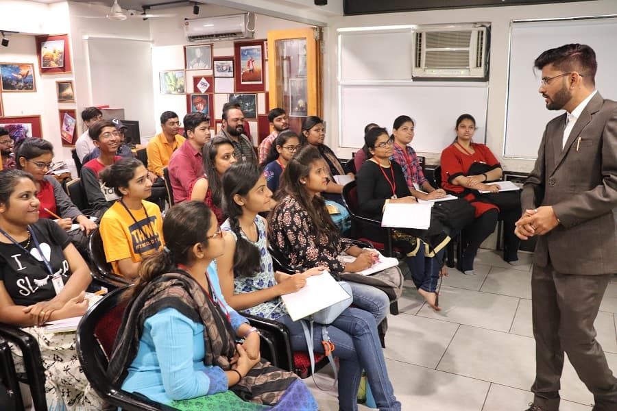 Arena Animation Sayajigunj Vadodara Guest Lecture - Workshop photo 14