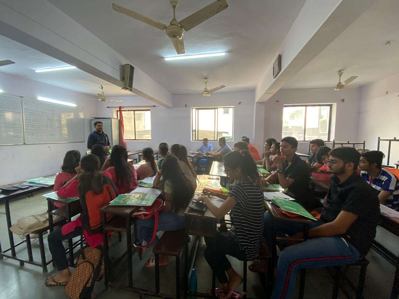 Arena Animation Sayajigunj Vadodara Guest Workshop by Faculty photo 14