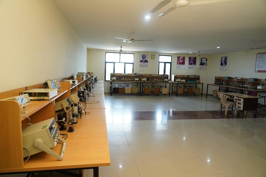CMR Technical Campus Hyderabad Labs photo 17