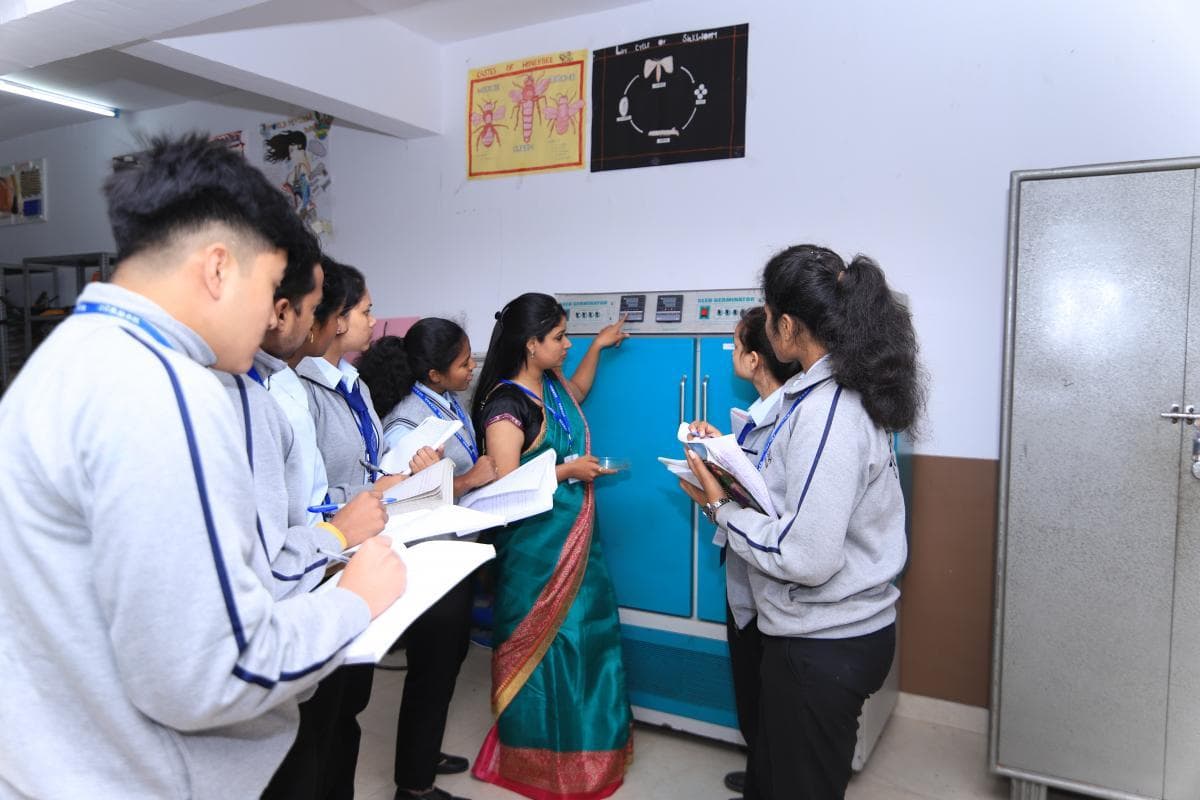 Uttaranchal P.G. College of BioMedical Sciences and Hospital Dehradun Infrastructure photo 8