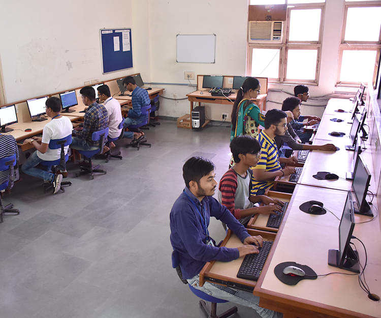 Saffrony Institute of Technology & S.P.B. Patel Engineering College Ahmedabad Campus photo 1