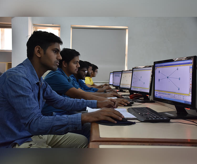 Saffrony Institute of Technology & S.P.B. Patel Engineering College Ahmedabad Campus photo 3