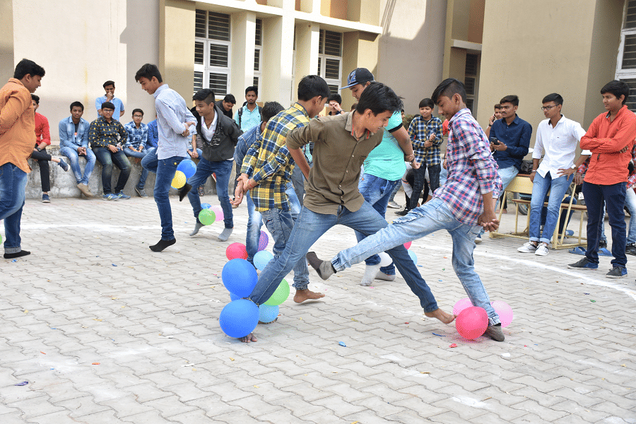 Saffrony Institute of Technology & S.P.B. Patel Engineering College Ahmedabad Sports Festival photo 14