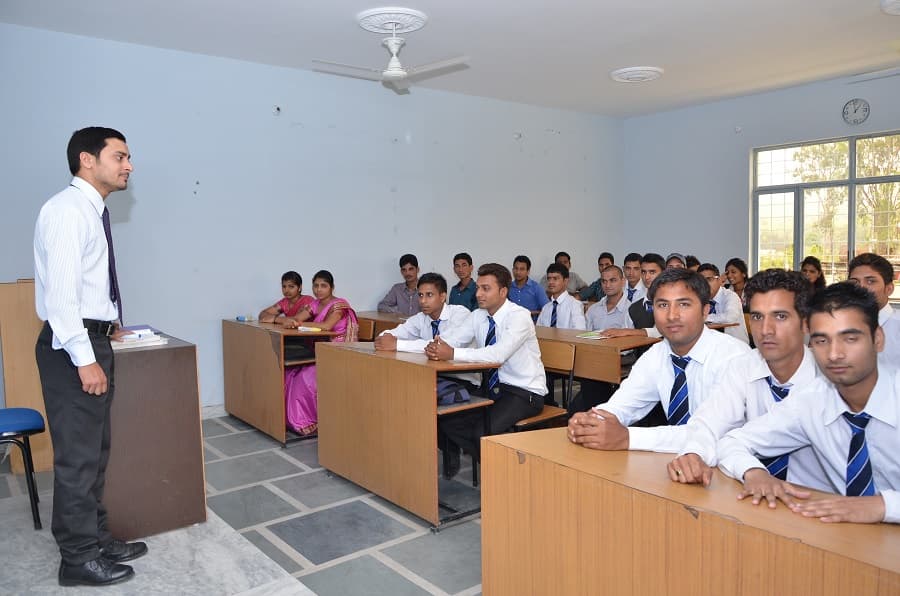 Culinary College of Hotel Management and Catering Technology Dehradun Campus Life photo 4