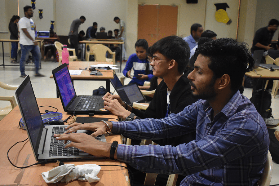 Saffrony Institute of Technology & S.P.B. Patel Engineering College Ahmedabad Hackathon photo 6