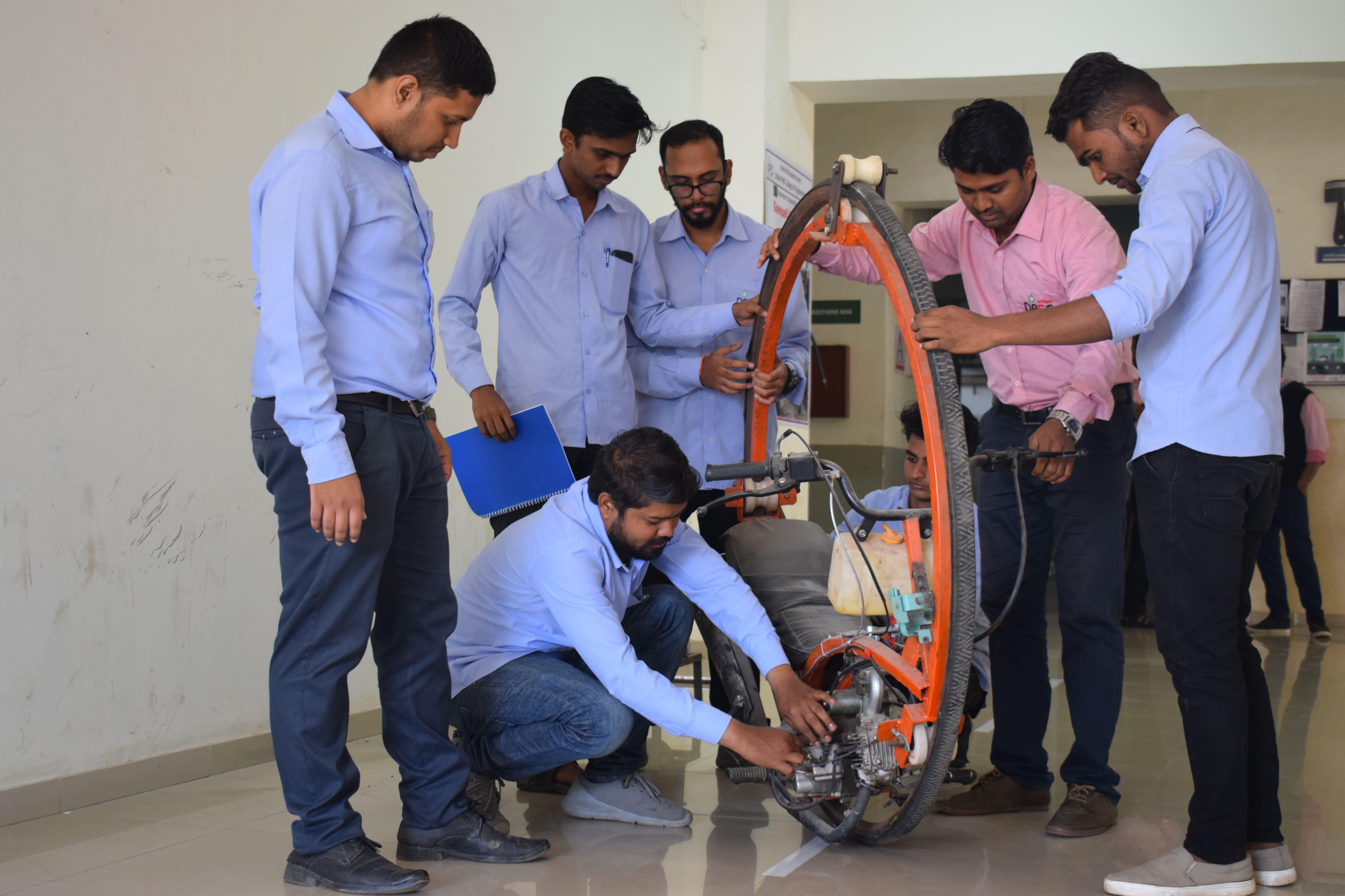 Dhole Patil College of Engineering Pune Facilities photo 18