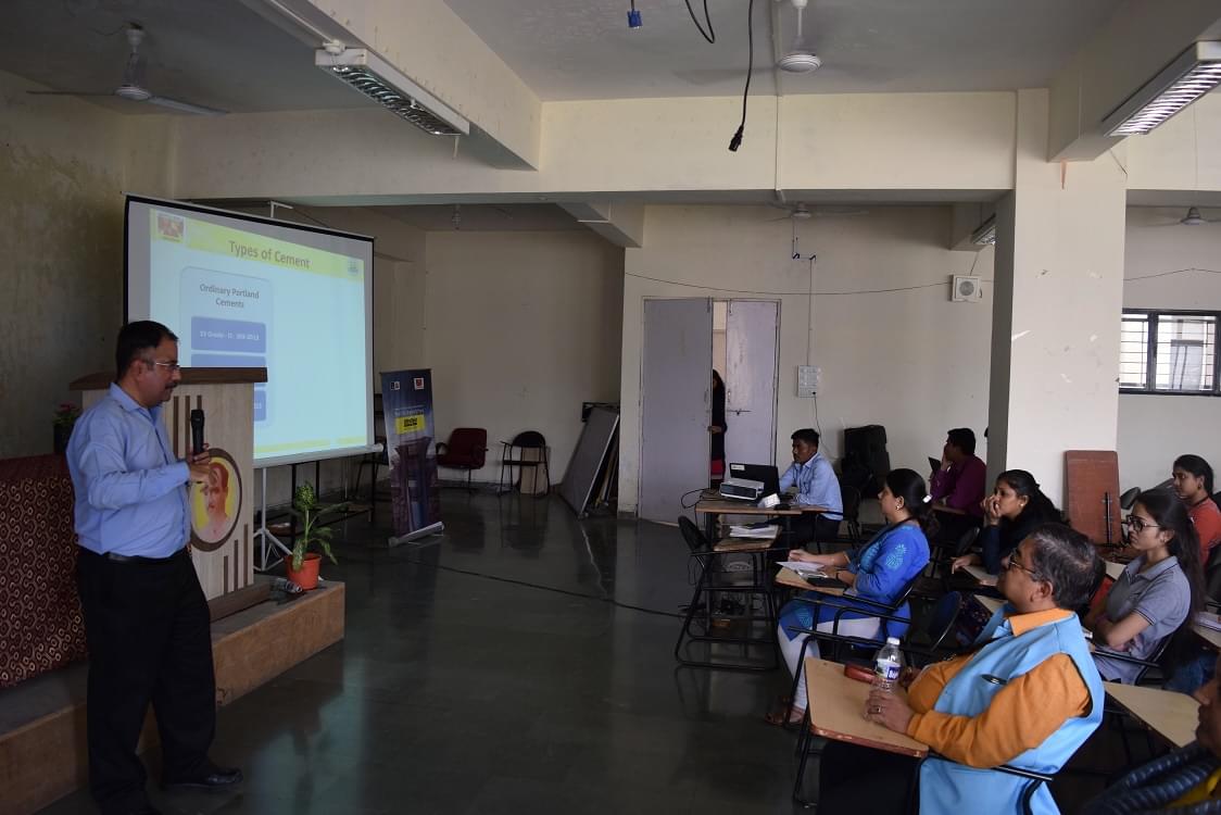Anantrao Pawar College of Architecture Pune Expert Guest Lecture by Ultra-Tech Cement photo 1