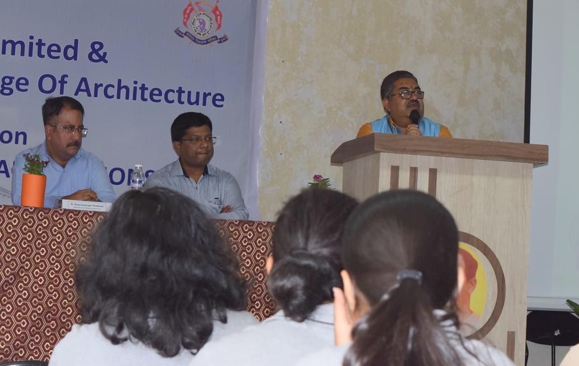 Anantrao Pawar College of Architecture Pune Expert Guest Lecture by Ultra-Tech Cement photo 6