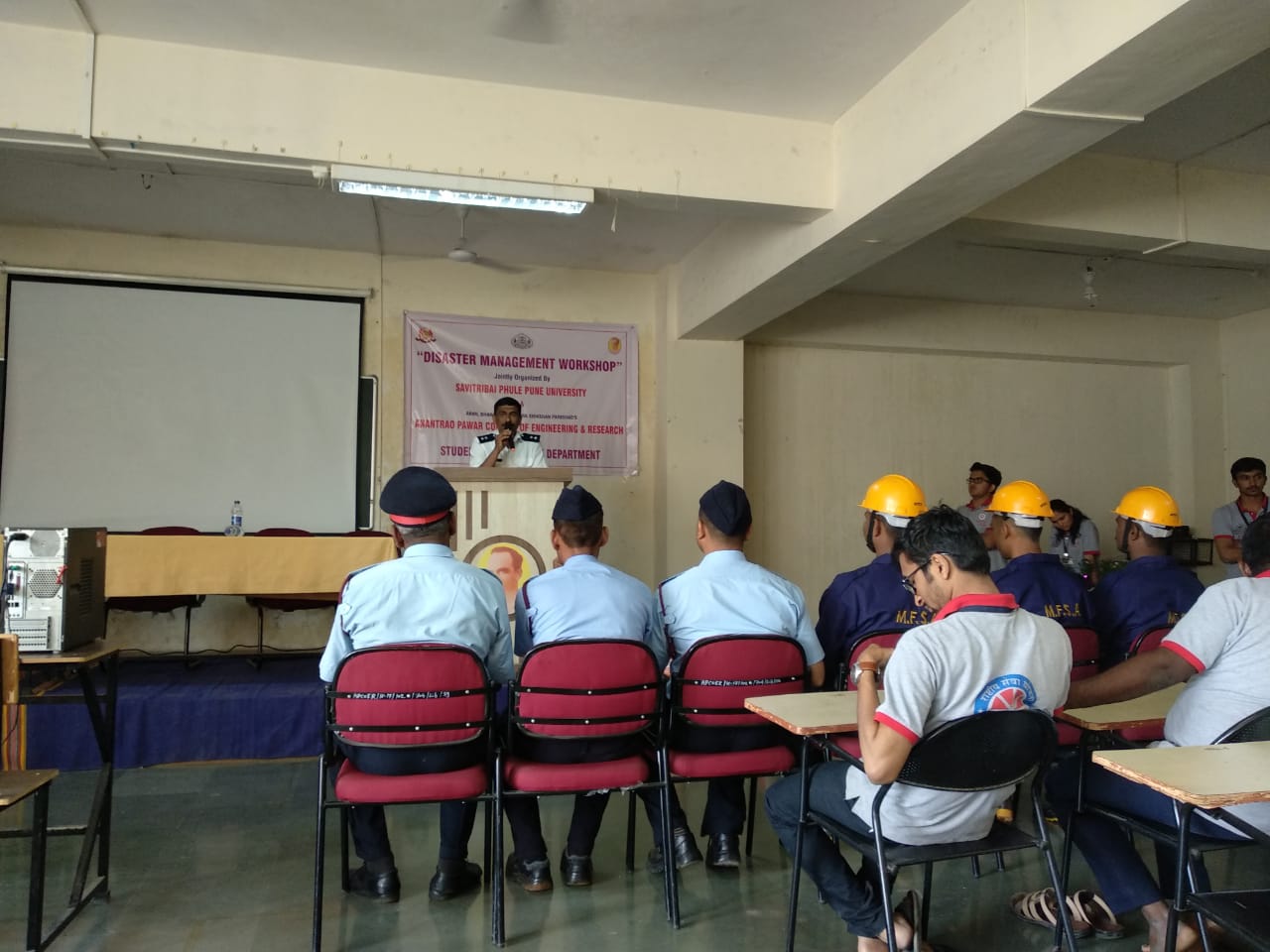 Anantrao Pawar College of Architecture Pune Fire fighting system study site visit and NDRF
workshop photo 5