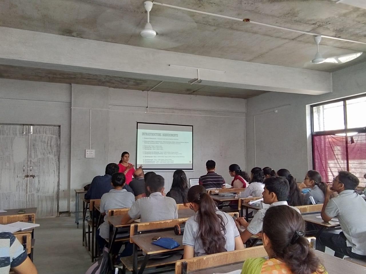 Anantrao Pawar College of Architecture Pune Lecture on Fashion Design photo 2