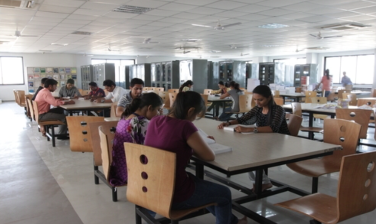 GGU Library photo 4