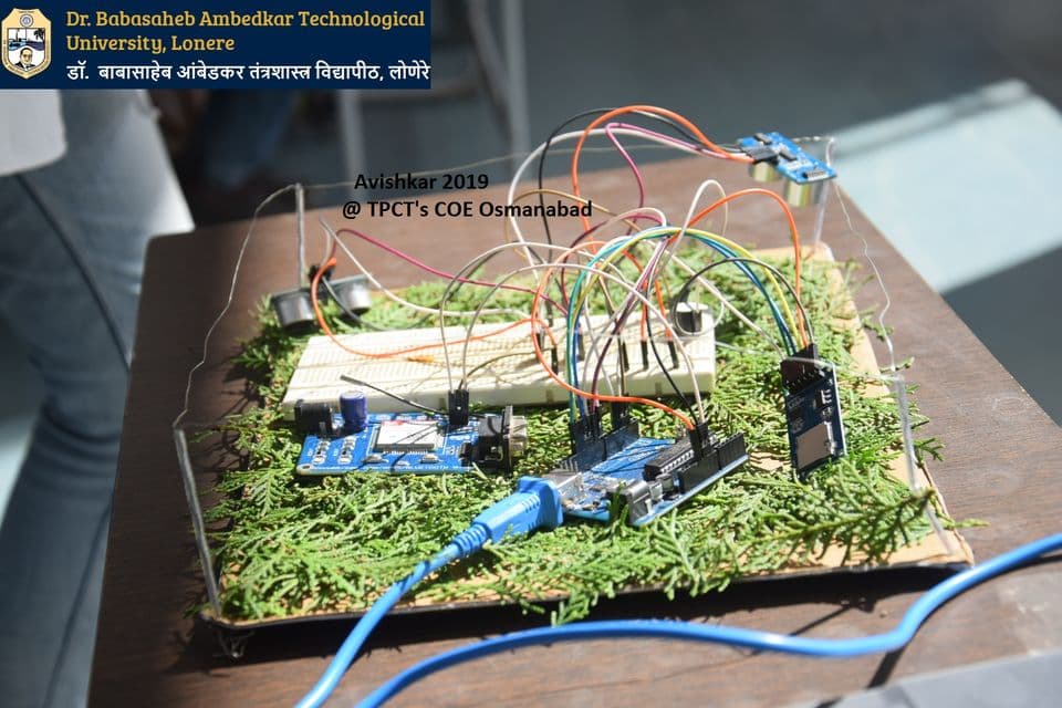 College of Engineering Osmanabad Avishkar Event photo 8