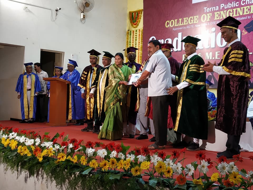 College of Engineering Osmanabad Graduation Day photo 4