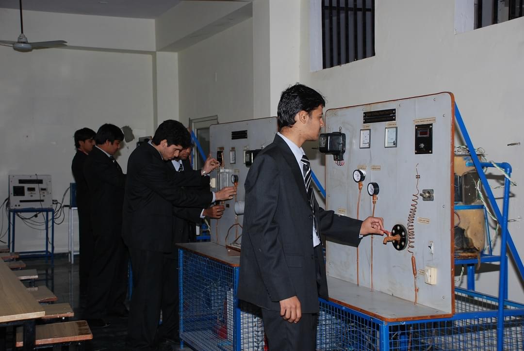 DCE Gurgaon Infrastructure photo 4