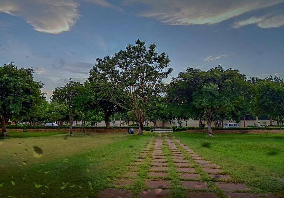 DCE Gurgaon Infrastructure photo 16