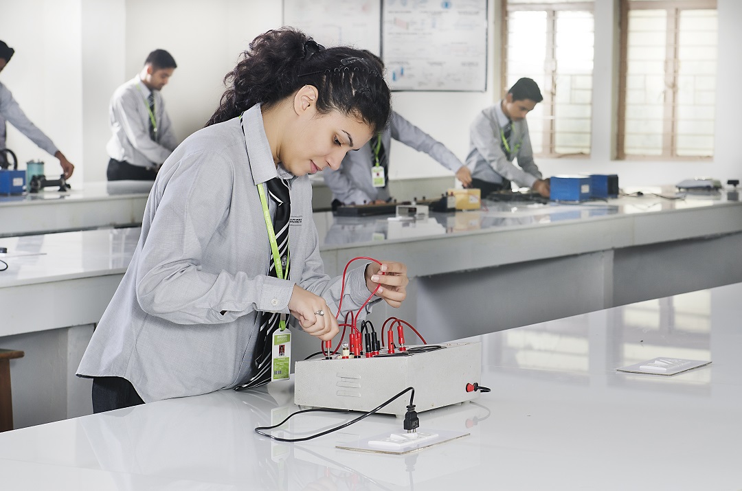 Dronacharya Group of Institutions Greater Noida Academic Building photo 16