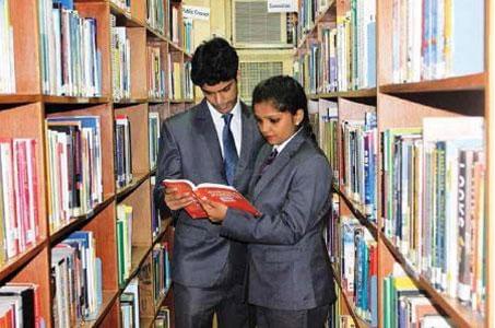 St. Francis Institute of Management and Research Mumbai College Photos photo 9