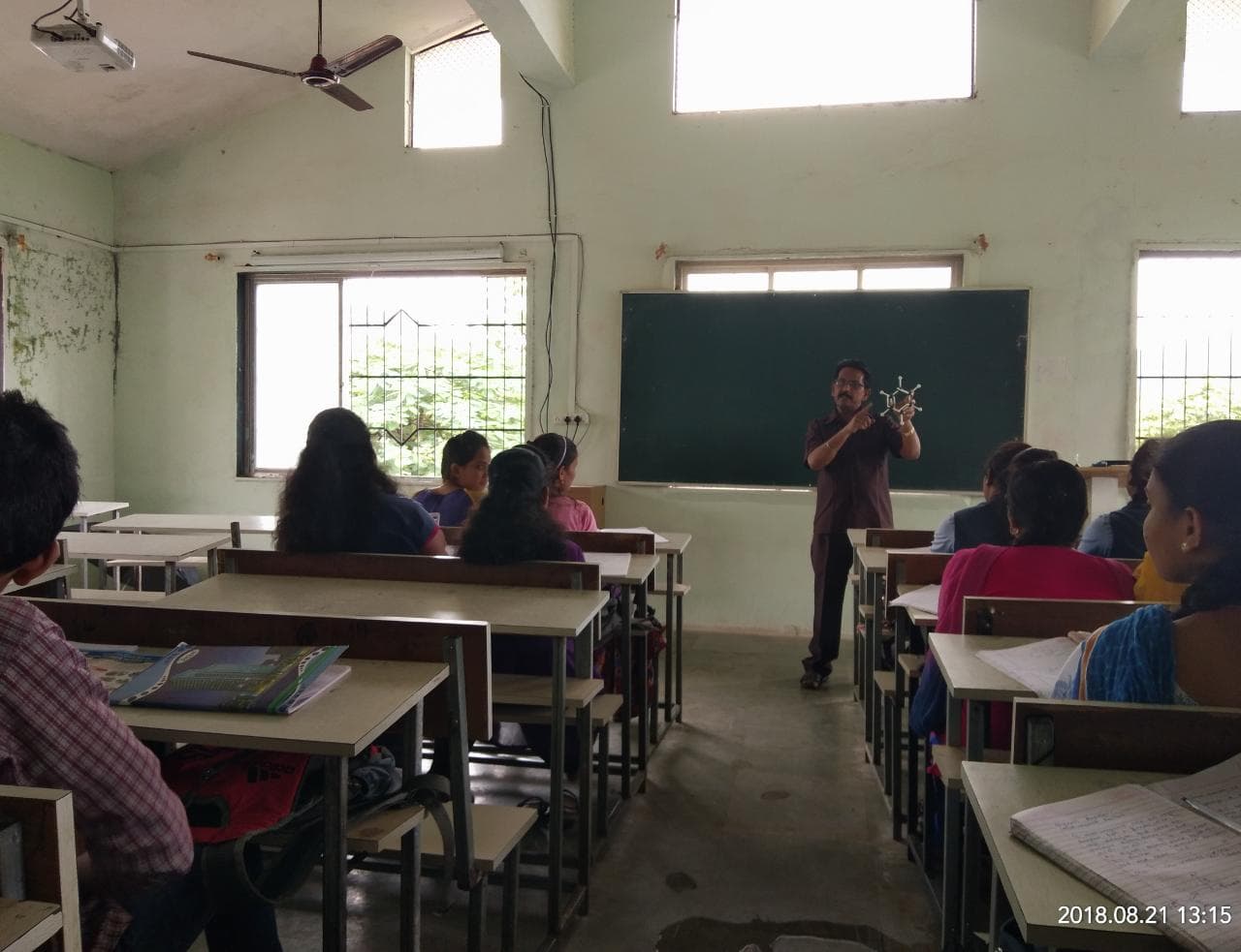ICS College of Arts, Commerce & Science Ratnagiri hostel photo 9