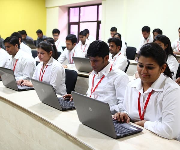 Rawal Institutions Faridabad hostel photo 3