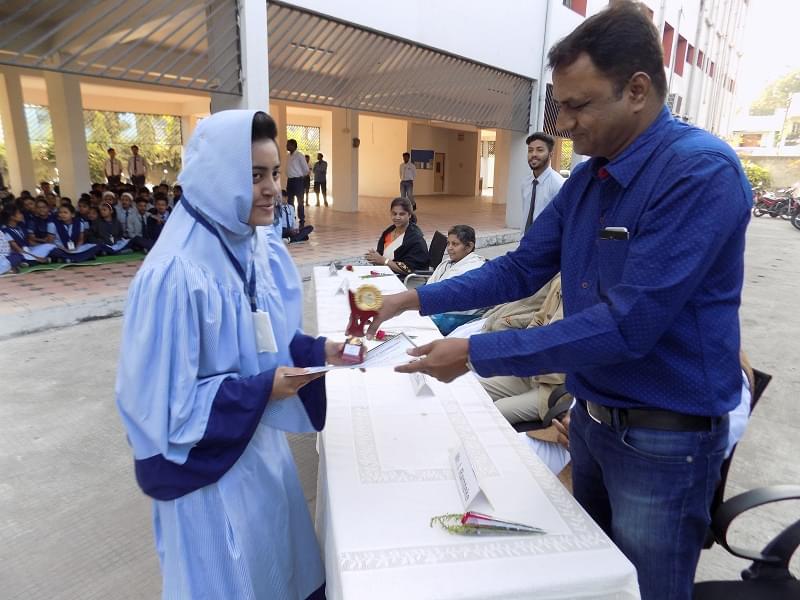 Zulekha College of Commerce Science and Technology Nagpur Extra Curriculars photo 6