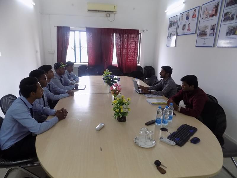 Zulekha College of Commerce Science and Technology Nagpur Extra Curriculars photo 56