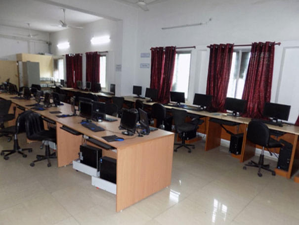 Zulekha College of Commerce Science and Technology Nagpur Campus photo 22