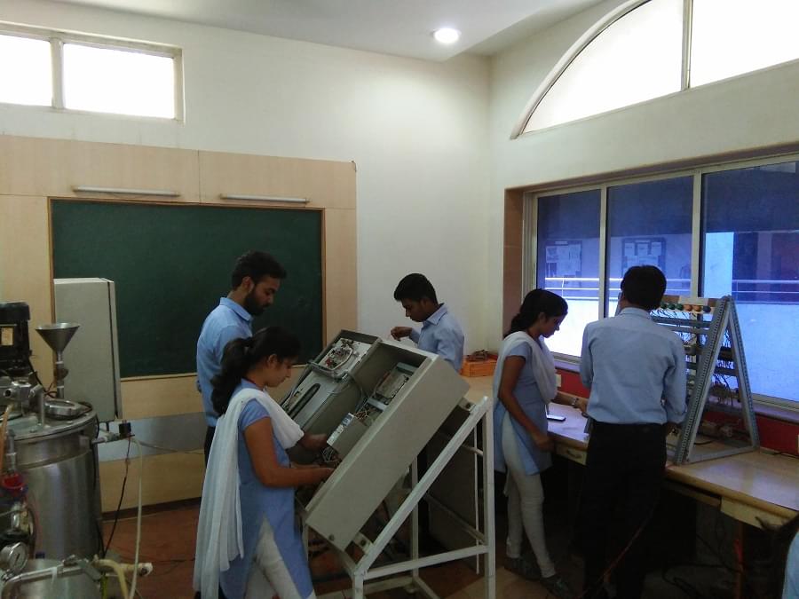 DY Patil Institute of Technology (Pimpri) Campus & Facilities photo 6