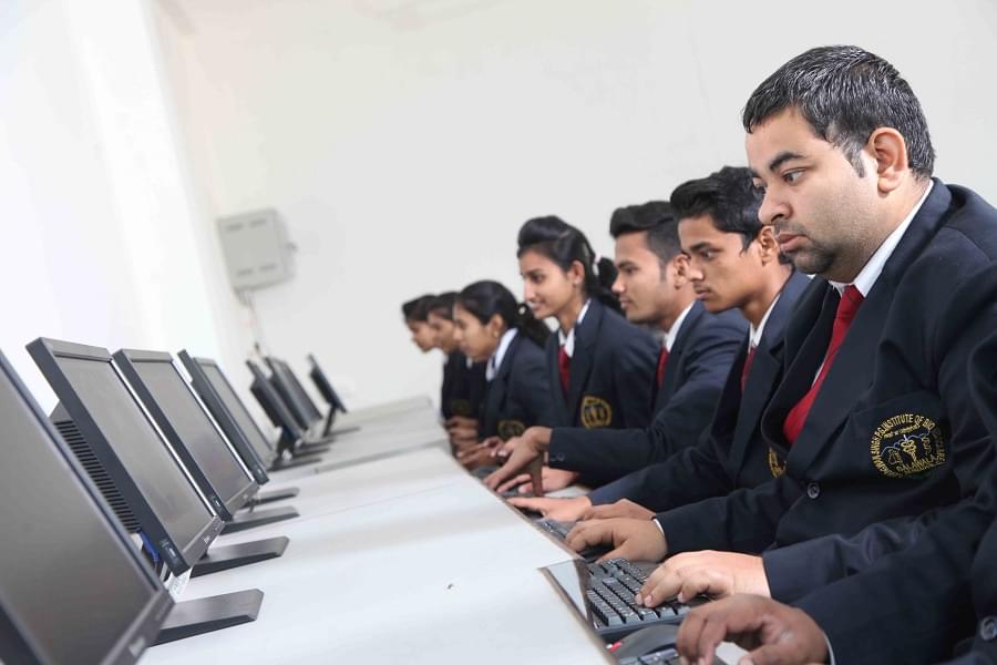 SBS University Labs photo 20