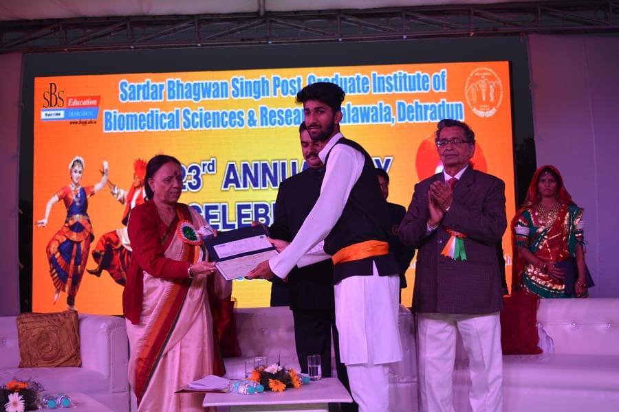 SBS University Extra Curriculars photo 3