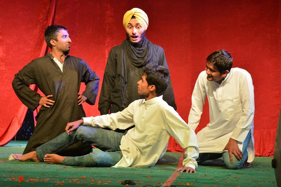 SBS University Extra Curriculars photo 17