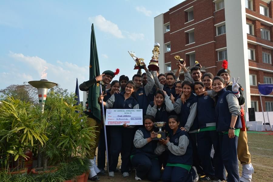 SBS University Extra Curriculars photo 20