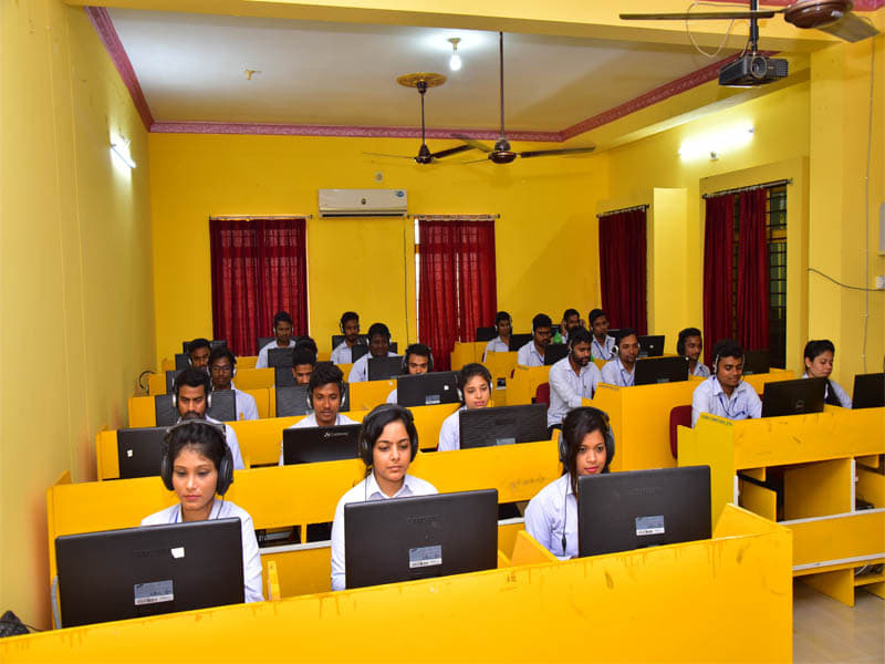 United School of Business Management Bhubaneswar Computer Lab photo 7