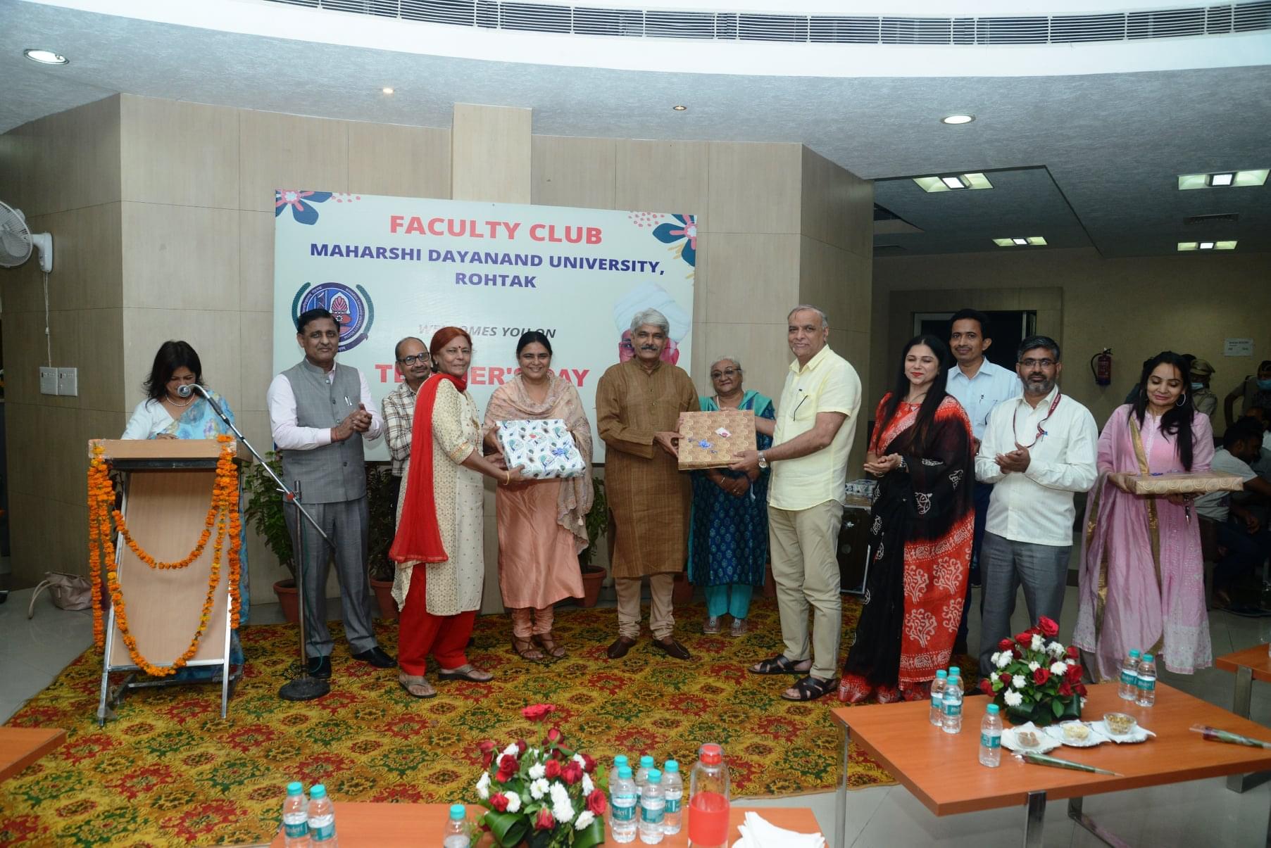 DDE MDU Extra Curriculars photo 8